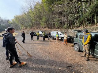 【善通寺五岳山空海トレイル20206ニュース】 整備イベントやります‼️ 誰が言ったか知らないが、トレランレースは「徳を積んだものは完走できる…」と🙏✨✨ 事実、4人しか完走出来なかった2024年MMM100mleで整備に沢山足を運んでくれた選手が見事に完走🏃♂️これはまんざら根拠のない話じゃ〜〜ないぜ?! <開催日>
●2026年1月31日(土)9:00集合
●2026年2月14日(土)9:00集合 ゲンと神輿は担いどけ!って言いますよね(言わない?)という訳で参加お待ちしております!笑。 自分の走りやすいコースに整備して完走&記録狙っちゃいましょう👀✨